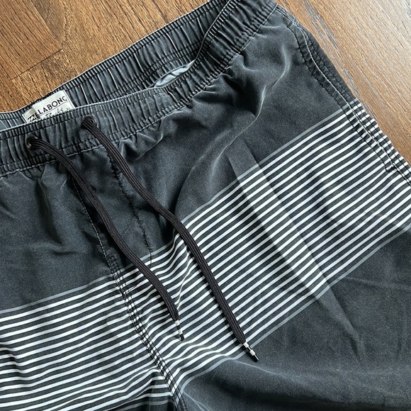 Billabong laybacks boardshort - Picture 2 of 5